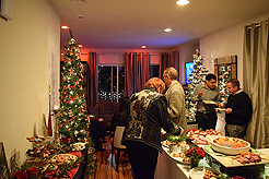 A COCKTAIL CHRISTMAS PARTY